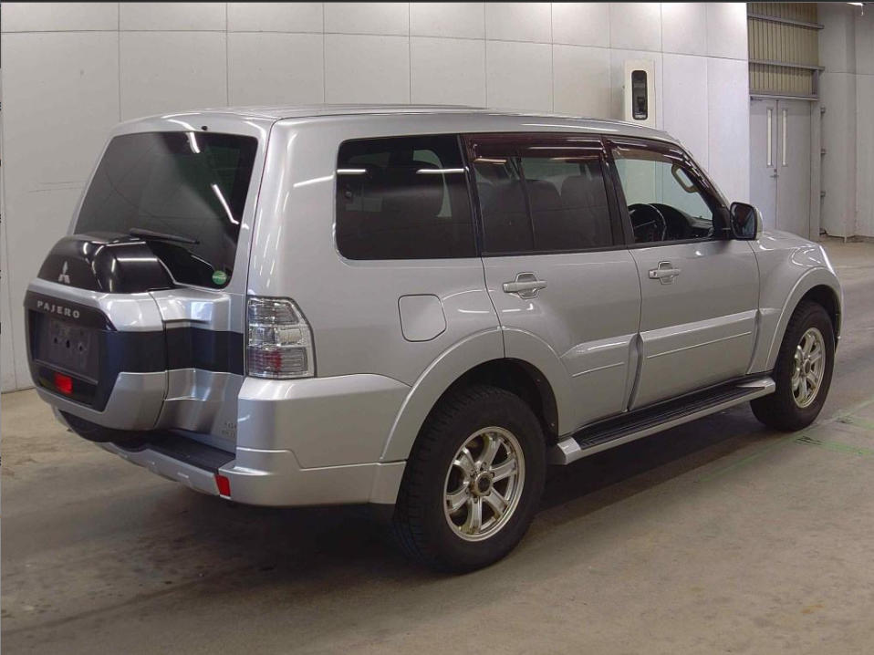 2019 Mitsubishi Pajero 5D 4WD Long Exceed for sale - image 4