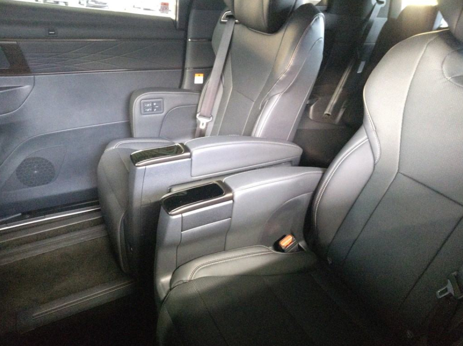 2024 Toyota Alphard 5D Z for sale - image 6