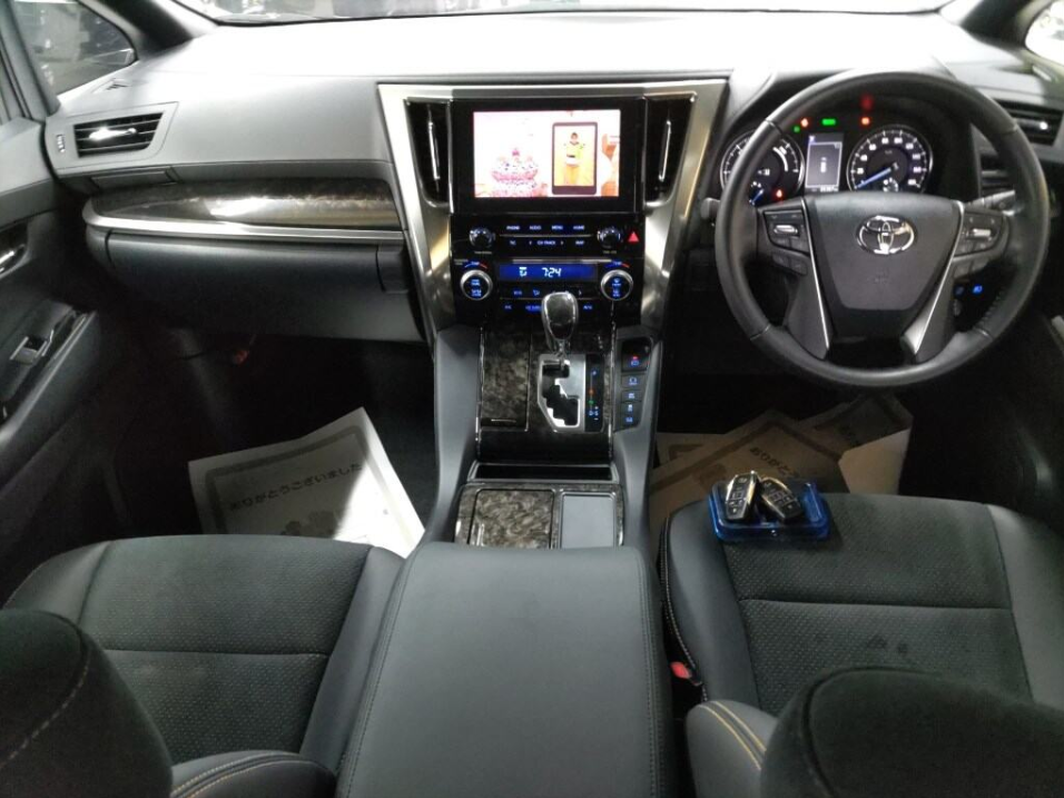 2022 Toyota Vellfire Hybrid SW 4WD Golden Eyes II for sale - image 5