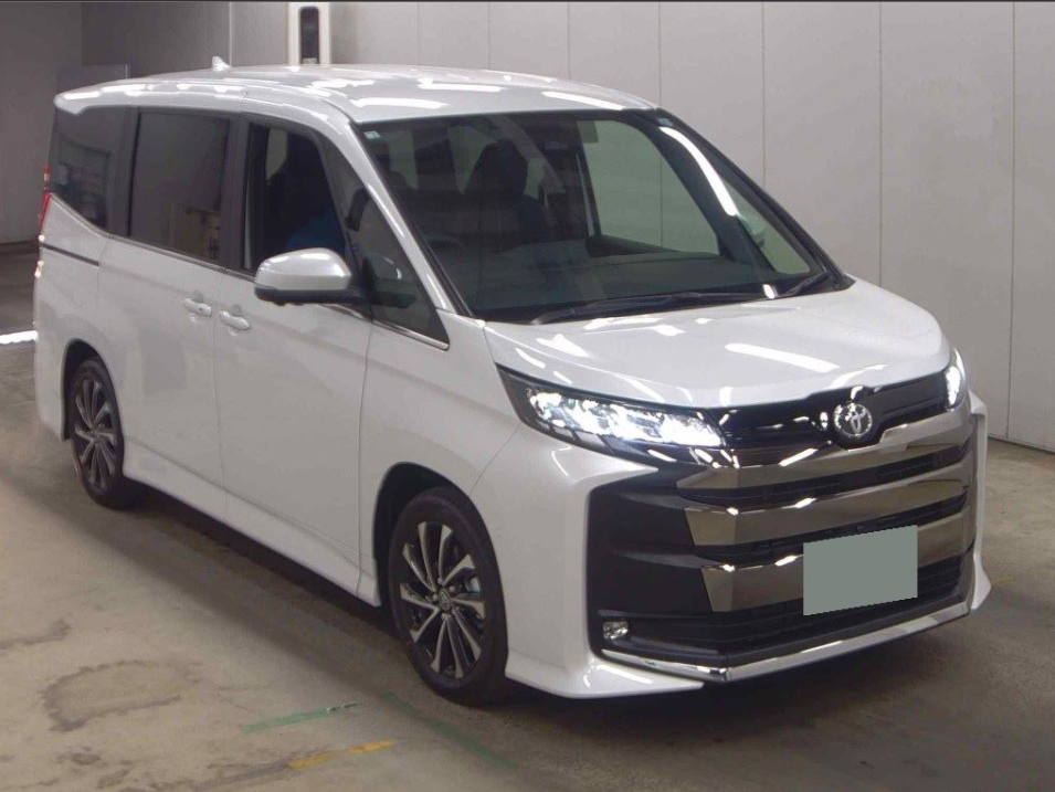 Toyota Noah Hybrid 5D S-Z