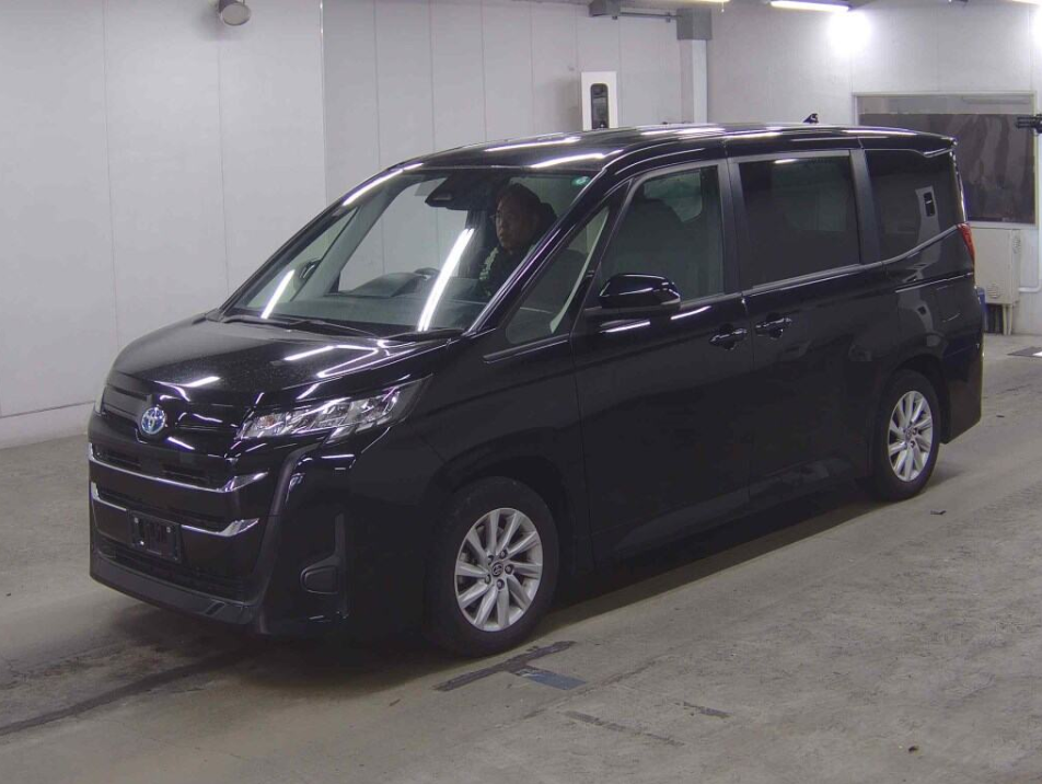 2022 Toyota Noah Hybrid 5D G for sale - image 3