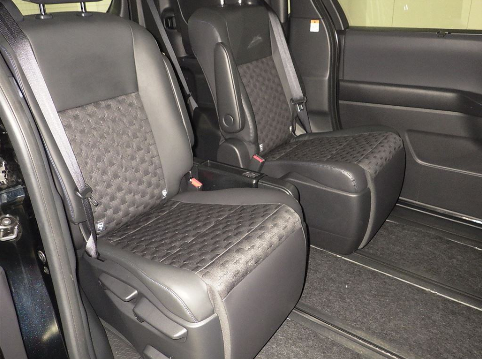 2025 Toyota Voxy Hybrid 5D S-Z for sale - image 6